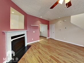 6204 Ellenwood Dr in Rex, GA - Foto de edificio - Building Photo