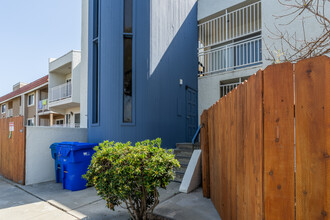 1112 S Pacific ST in Oceanside, CA - Building Photo - Building Photo