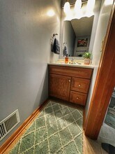 7317 W Franklin Ave, Unit 1 bedroom option in St. Louis Park, MN - Building Photo - Building Photo