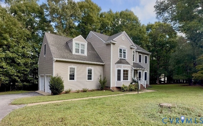 6920 Amstel Bluff Way in Chesterfield, VA - Building Photo