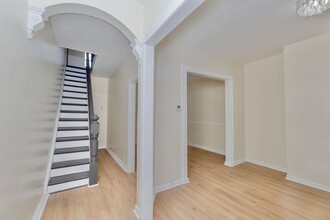 76 W 53rd St in Bayonne, NJ - Building Photo - Building Photo
