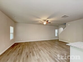 229 Spring Knoll Dr in Charlotte, NC - Foto de edificio - Building Photo