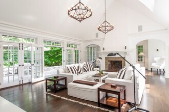 40 Deep Woods Ln in Amagansett, NY - Building Photo - Building Photo