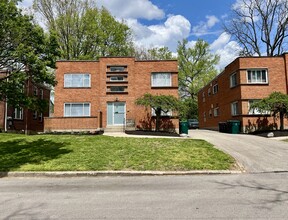 5650 Macey Ave, Unit 2 in Cincinnati, OH - Building Photo - Building Photo
