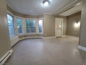 94 S 10th St in Newark, NJ - Building Photo - Building Photo