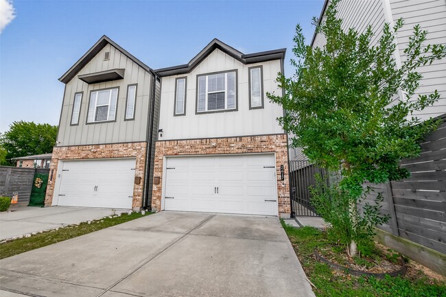 2617 Live Oak St in Houston, TX - Building Photo - Building Photo