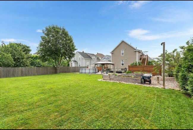 93 Belleville Rd in New Bedford, MA - Building Photo - Building Photo