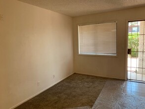 1361 E University Ave. in Las Vegas, NV - Building Photo - Building Photo