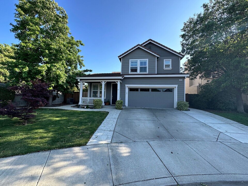 2610 Shofield Ct in Tracy, CA - Building Photo