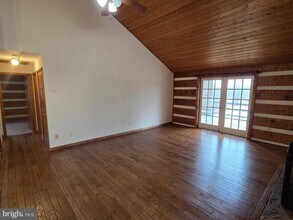 8022 Dulins Ford Rd in Marshall, VA - Building Photo - Building Photo