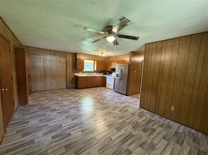 2113 Meadowview Cir in Coushatta, LA - Foto de edificio - Building Photo