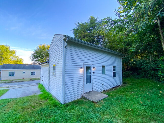 532 Cameron St in Petersburg, VA - Foto de edificio - Building Photo