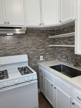 2663 Zoe Ave in Huntington Park, CA - Building Photo - Building Photo