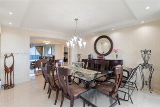 18911 Collins Ave, Unit 1906 in Sunny Isles Beach, FL - Building Photo - Building Photo