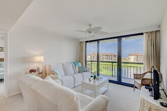 601 S Seas Dr in Jupiter, FL - Foto de edificio - Building Photo