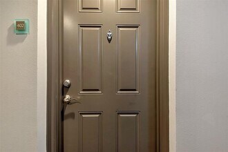 2421 NE 65th St in Fort Lauderdale, FL - Building Photo - Building Photo