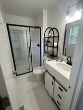 7274 Abraham Ct in Newport News, VA - Foto de edificio - Building Photo