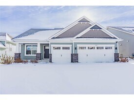 143X Nutmeg Cir in Carver, MN - Building Photo
