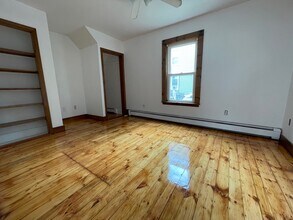 99 Pearl St in Clinton, MA - Building Photo - Building Photo