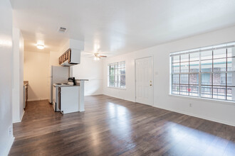 Foley Hill Apartments in Alvin, TX - Building Photo - Interior Photo