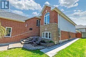 54 Abernethy Crescent in Bowmanville, ON - Building Photo - Building Photo