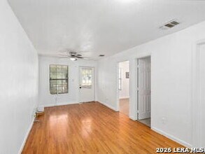 508 Randall Ave in San Antonio, TX - Building Photo - Building Photo