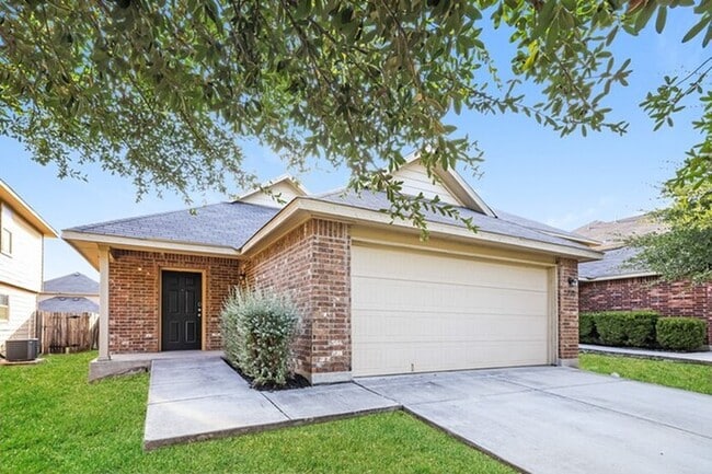 7523 Whispine in San Antonio, TX - Building Photo - Building Photo