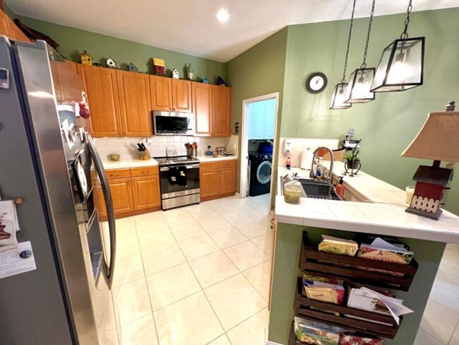 9942 Boynton Gardens Way in Boynton Beach, FL - Building Photo - Building Photo