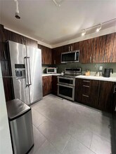 555 NE 15th St in Miami, FL - Building Photo - Building Photo