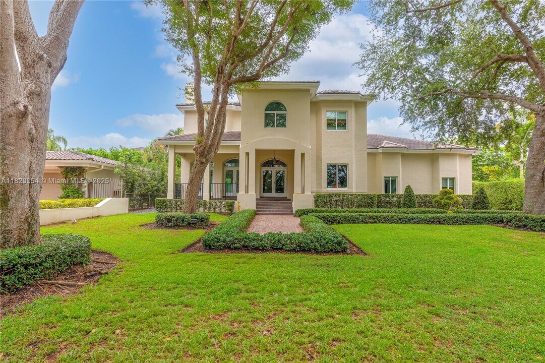 12455 Bernal St in Coral Gables, FL - Building Photo
