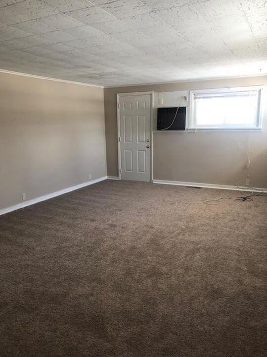 2901 N Pauline Ave, Unit 2905 in Muncie, IN - Building Photo