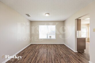 7915 Cherry Glade, Unit 1 in Converse, TX - Building Photo - Building Photo