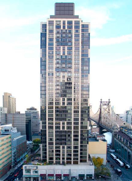 Bridge Tower Place in New York, NY - Foto de edificio