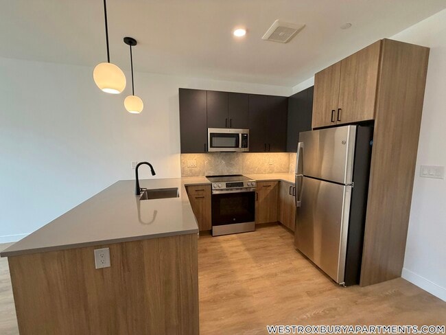 199 Gardner St, Unit 201 in Boston, MA - Building Photo - Building Photo