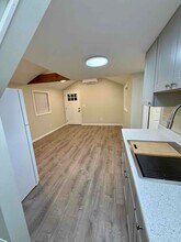 1155 W Hendrickson Rd in Sequim, WA - Building Photo - Building Photo