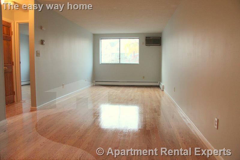 14 Murdock St in Somerville, MA - Building Photo