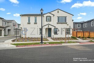 67 W San Francisco Dr in Mountain House, CA - Building Photo