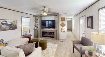 124 Whitney Bnd Rd in Rosenberg, TX - Building Photo