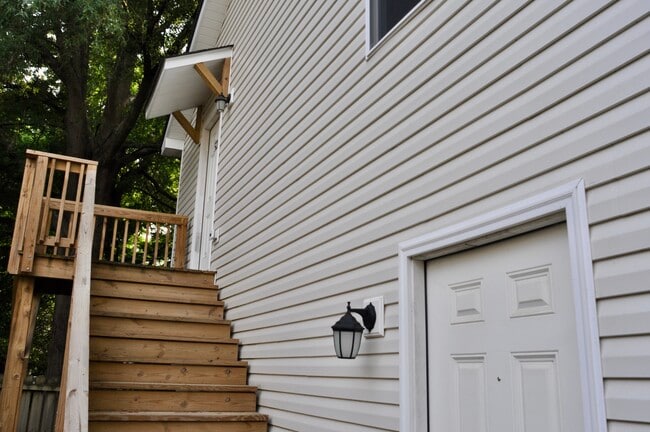 521 Watson St in Davidson, NC - Building Photo - Building Photo