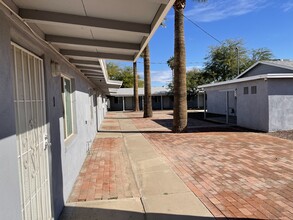 Seven Palms Apartments in Phoenix, AZ - Building Photo - Building Photo