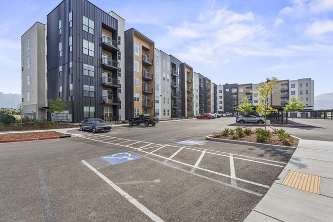 Solhavn in American Fork, UT - Foto de edificio - Building Photo