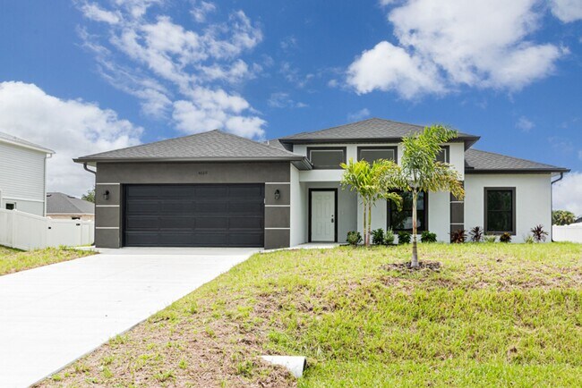 4020 NE 23rd Ave in Cape Coral, FL - Building Photo - Building Photo