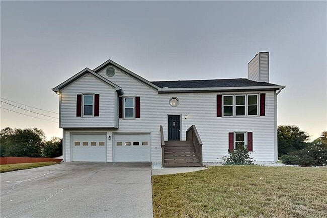 property at 210 Meadow View Dr