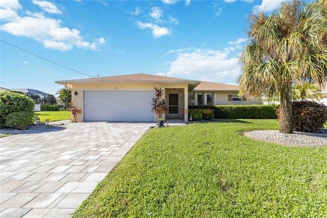 property at 5 Sportsman Ct