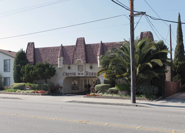 16133 Woodruff Ave in Bellflower, CA - Building Photo - Building Photo