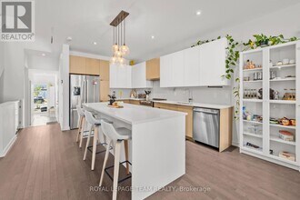 978 Acoustic Wy in Ottawa, ON - Building Photo - Building Photo