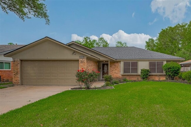property at 2027 Briar Ridge Dr