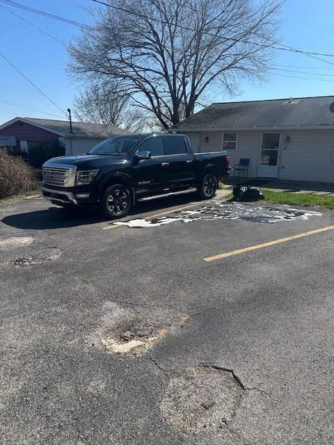 131 Alameda Rd, Unit 131 Alameda Road Apt 3 in Butler, PA - Building Photo - Building Photo