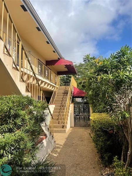 1215 SE 2nd Ct-Unit -4 in Fort Lauderdale, FL - Building Photo - Building Photo