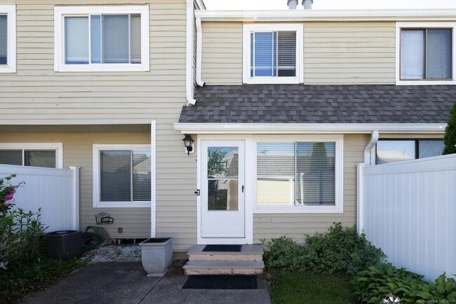 property at 609 Longfellow Dr